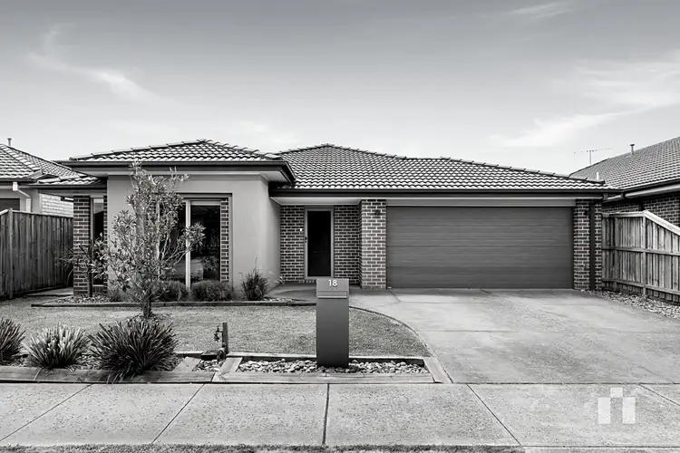 18 Macadamia Street, Doreen VIC 3754