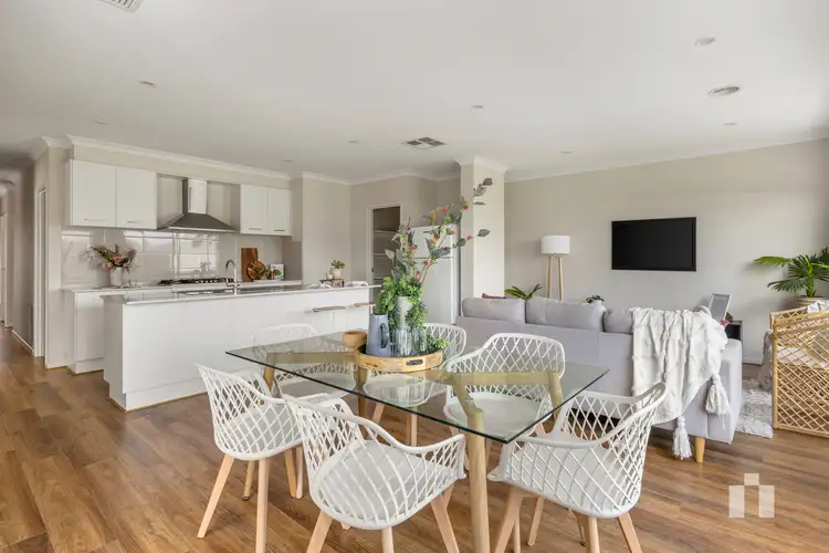 Fifth view of Homely house listing, 10 Abbey Road, Beveridge VIC 3753