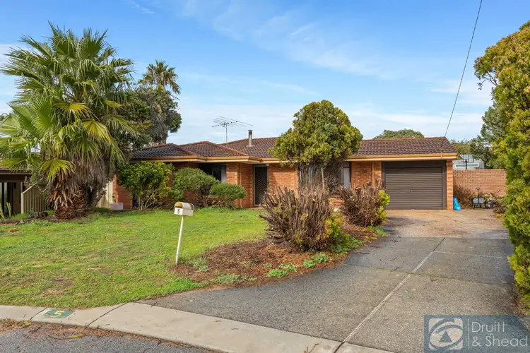 Main view of Homely house listing, 5 Chiverton Place, Beldon WA 6027