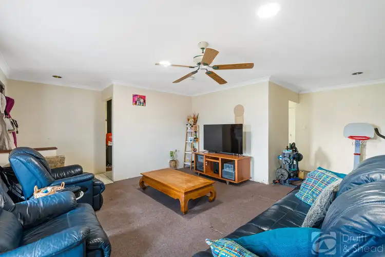Fourth view of Homely house listing, 5 Chiverton Place, Beldon WA 6027