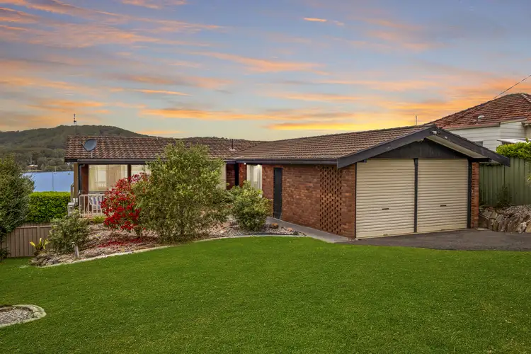 77 Caroline Street, East Gosford NSW 2250