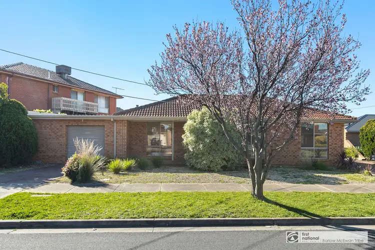Main view of Homely unit listing, 2 Hakea Court, Altona Meadows VIC 3028