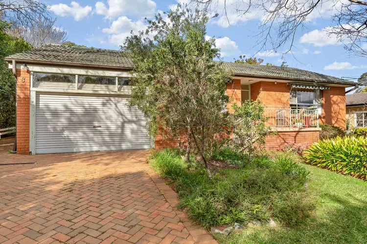 8 Tobruk Avenue, St Ives NSW 2075