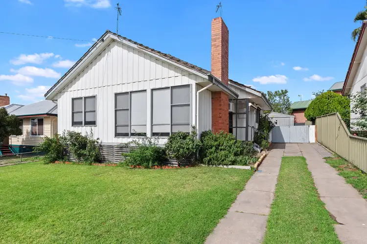 Main view of Homely house listing, 17 Swan Street, North Bendigo VIC 3550