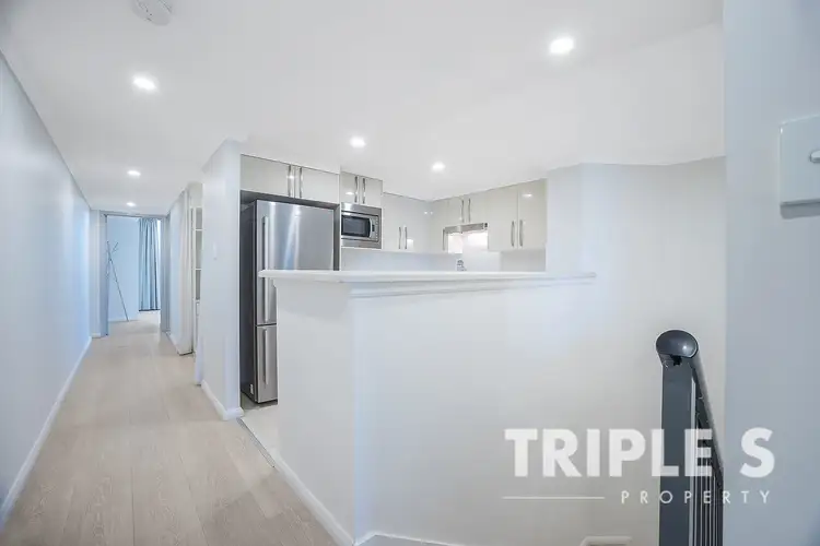 Fourth view of Homely apartment listing, Lv10/10 Lachlan Street, Waterloo NSW 2017