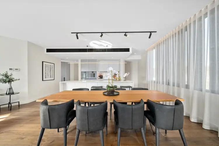 52/7 State Circle, Forrest ACT 2603