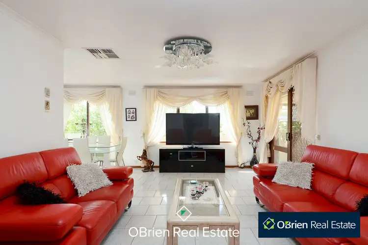 Sixth view of Homely house listing, 2 Nash Court, Endeavour Hills VIC 3802