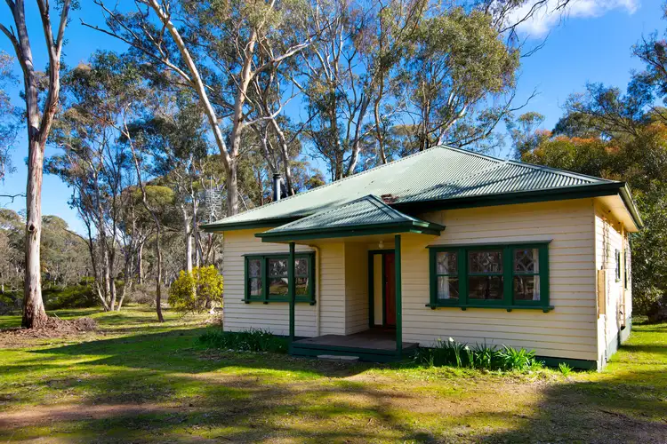 275 Sandy Creek Road, Maldon VIC 3463