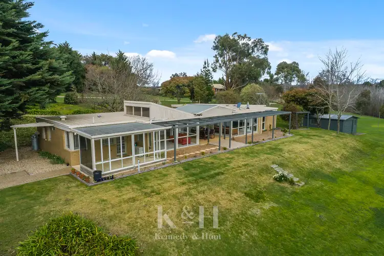 5 Erinvale Close, Gisborne VIC 3437