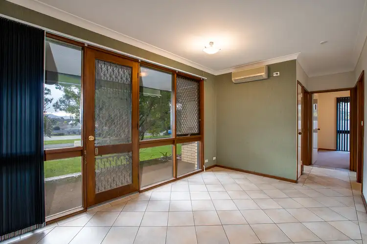 Fifth view of Homely house listing, 2 Mirabelle Court, Wodonga VIC 3690
