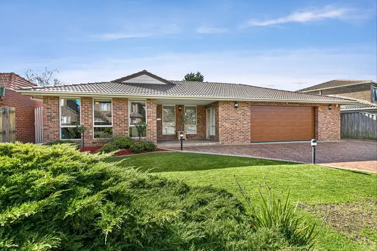 18 Messina Crescent, Taylors Lakes VIC 3038