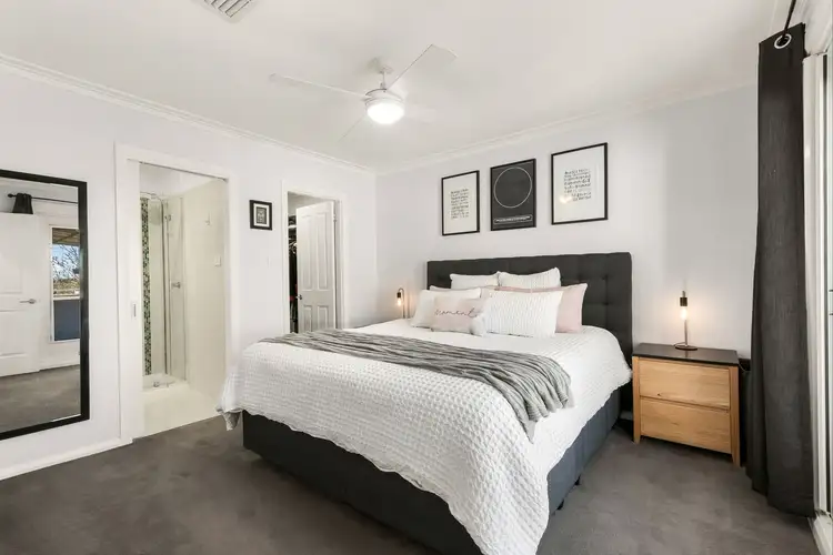Sixth view of Homely house listing, 11 Green Gully Road, Keilor VIC 3036