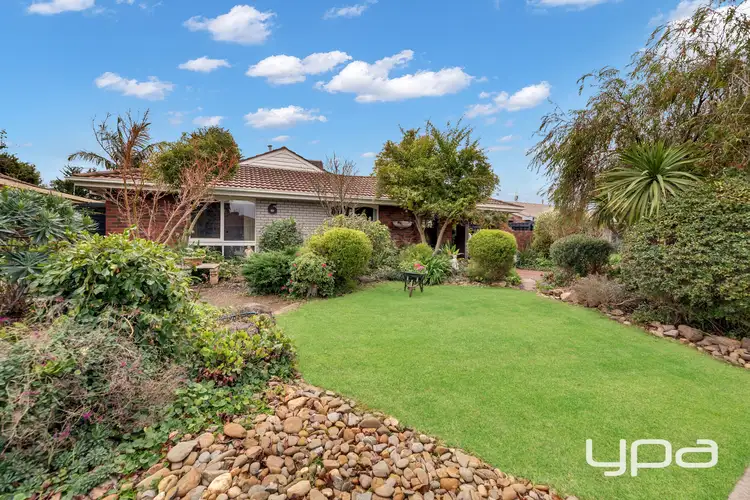 6 Hammersley Court, Taylors Lakes VIC 3038