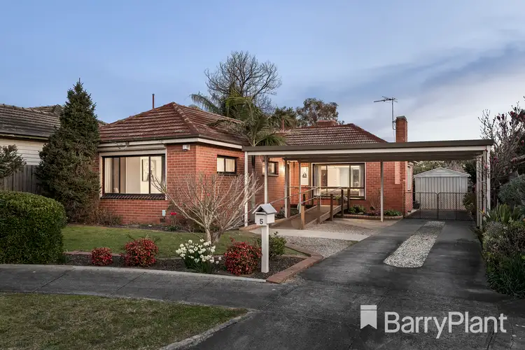 5 Ananda Court, Watsonia VIC 3087