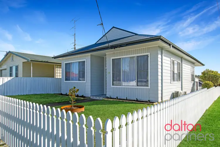 19 Ridley Street, Charlestown NSW 2290