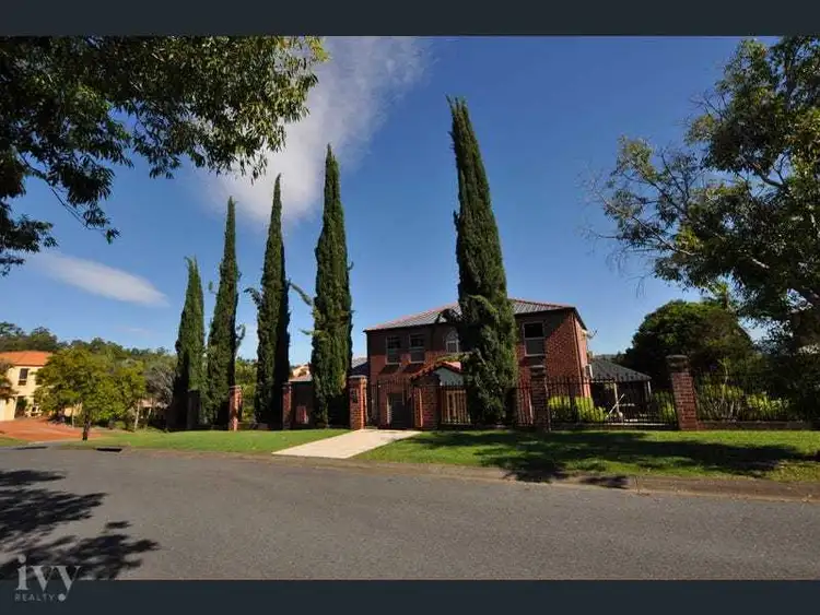 6 O'Brien Court, Arundel QLD 4214