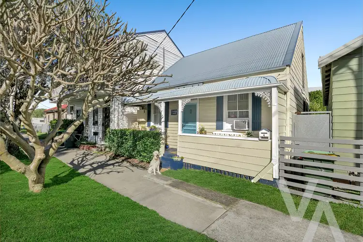 4 Hargrave Street, Carrington NSW 2294