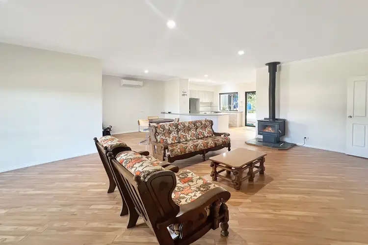 Second view of Homely house listing, 6 Endeavour Court, Coffin Bay SA 5607
