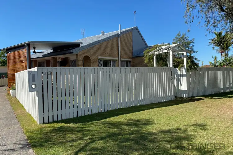 Main view of Homely semi-detached listing, 1/23 Bambaroo Crescent, Tweed Heads NSW 2485
