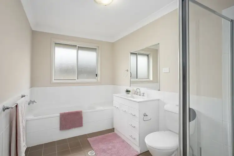 Fifth view of Homely house listing, 40 Primrose Drive, Hamlyn Terrace NSW 2259