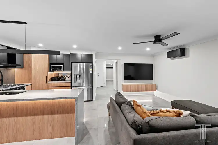 Second view of Homely house listing, 16 Araluen Place, Carindale QLD 4152