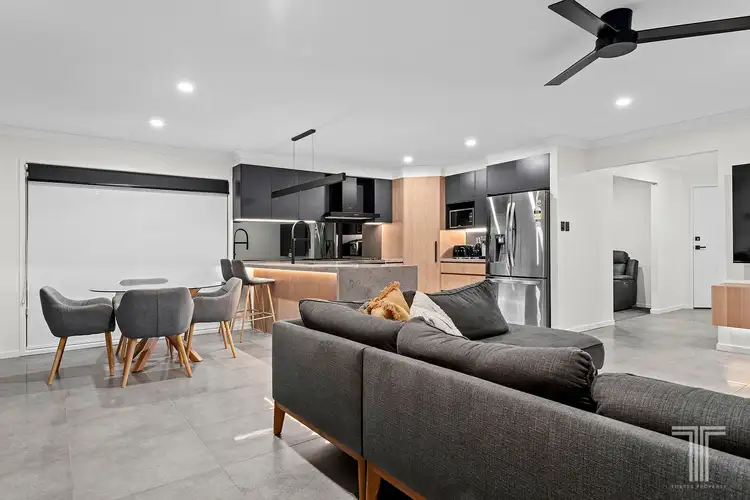Third view of Homely house listing, 16 Araluen Place, Carindale QLD 4152