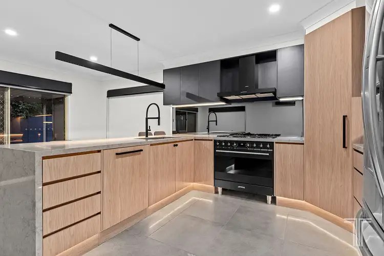 Fourth view of Homely house listing, 16 Araluen Place, Carindale QLD 4152
