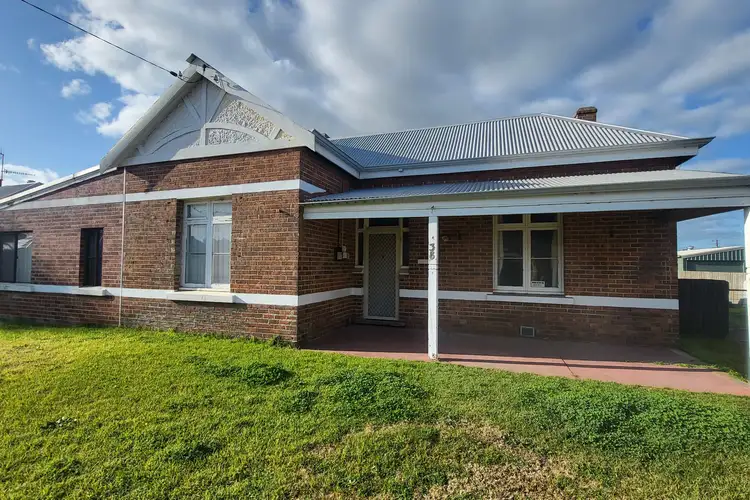 38 Carew Street, Katanning WA 6317