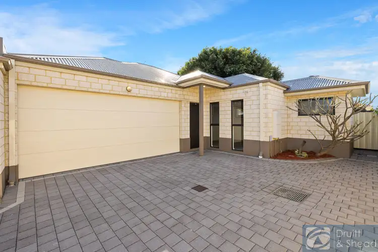 8c Roebuck Street, Innaloo WA 6018