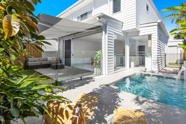 1/7 Ilaroo Crescent, Warana QLD 4575