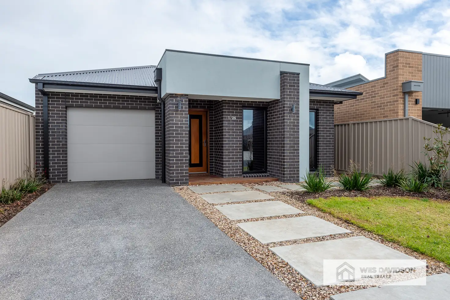 Main view of Homely house listing, 1/25 Rissmann Drive, Horsham VIC 3400