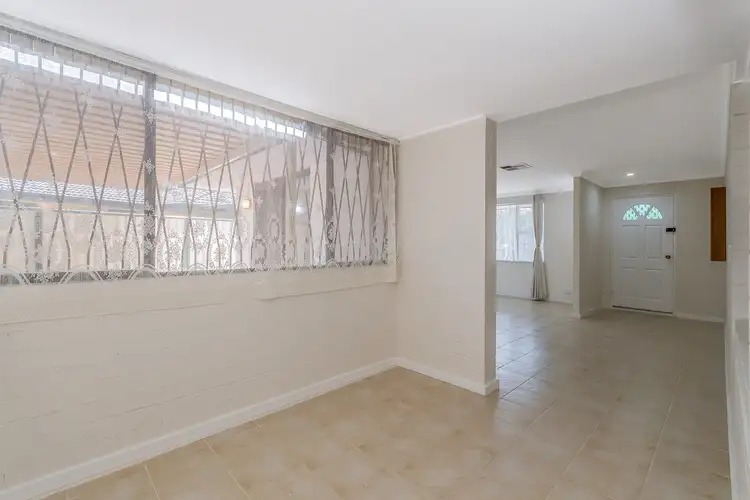 Sixth view of Homely house listing, 35 Banksia Road, Camillo WA 6111