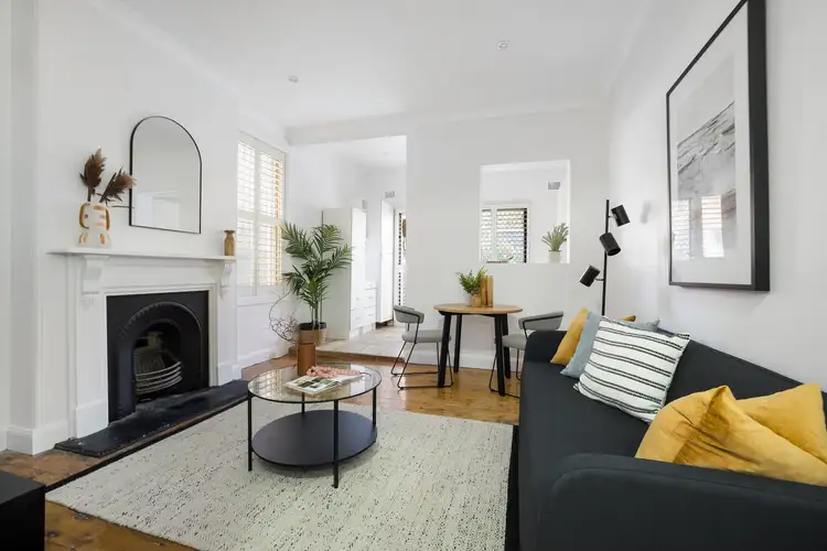 2/5 Wardell Road, Lewisham NSW 2049