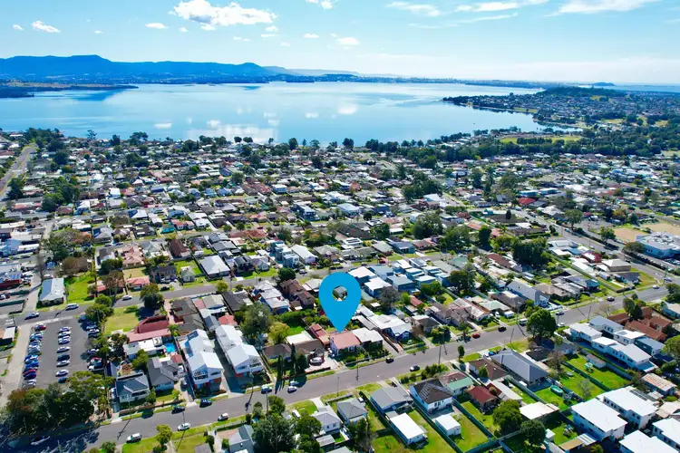 38 Kingston Street, Oak Flats NSW 2529