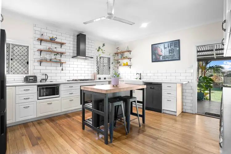 15 Moody Street, Manunda QLD 4870