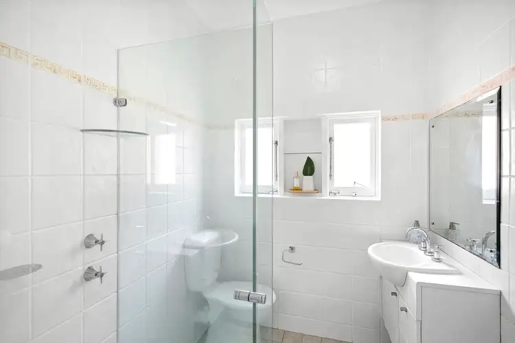 Fourth view of Homely apartment listing, 5/33 Byron Street, Coogee NSW 2034
