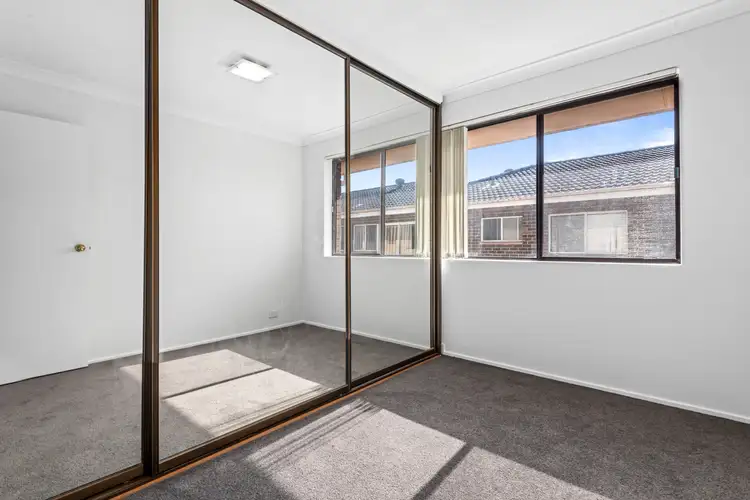Fifth view of Homely apartment listing, 4/9 Westminster Avenue, Dee Why NSW 2099