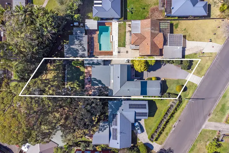 Second view of Homely house listing, 28 Oxford Falls Road, Beacon Hill NSW 2100