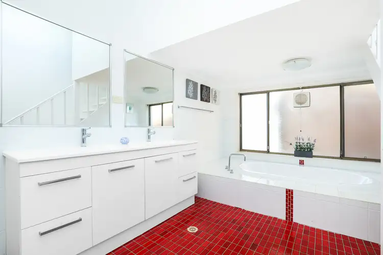 Fifth view of Homely house listing, 8 Oleander Avenue, Figtree NSW 2525