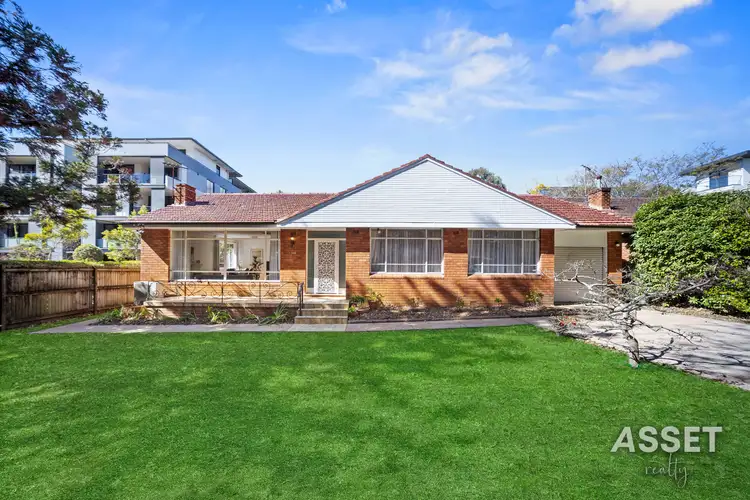 15a Memorial Avenue, St Ives NSW 2075
