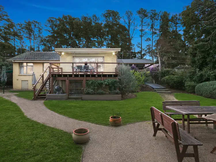 18 Croydon Way, Croydon VIC 3136