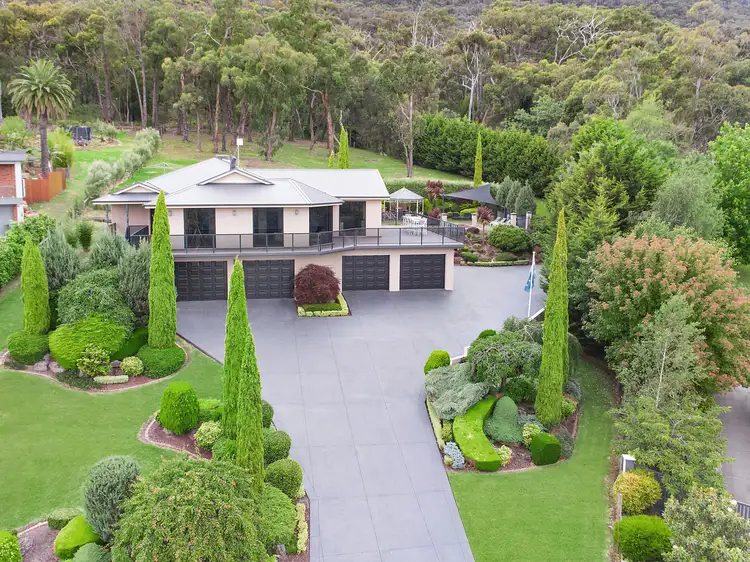 12 Taruna Rise, Montrose VIC 3765