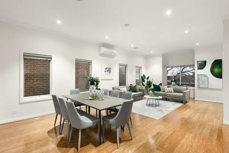 2/5 Dunure Court, Balwyn VIC 3103
