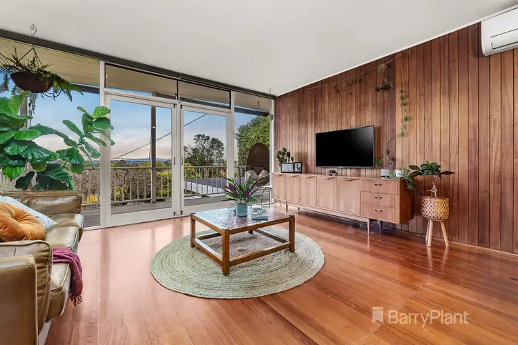 Fourth view of Homely house listing, 7 Weyburn Court, Heidelberg VIC 3084