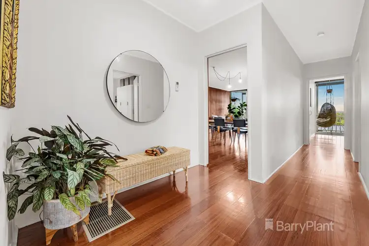Fifth view of Homely house listing, 7 Weyburn Court, Heidelberg VIC 3084