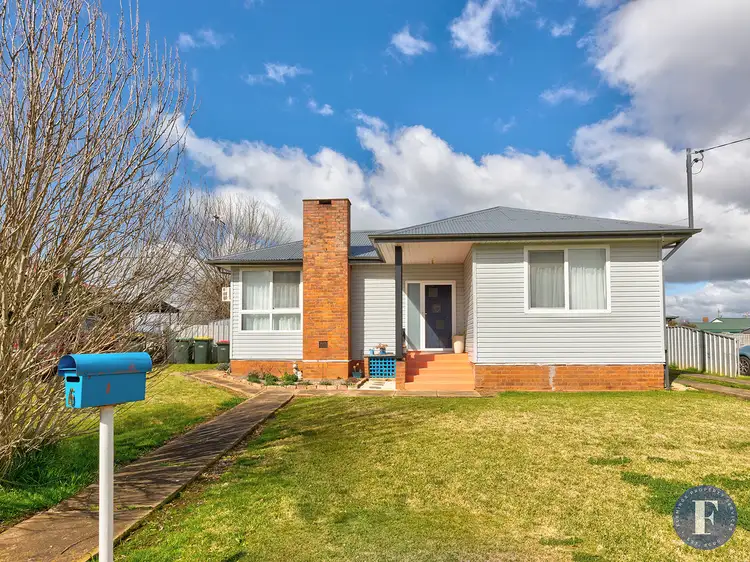 6 Wall Avenue, Cootamundra NSW 2590