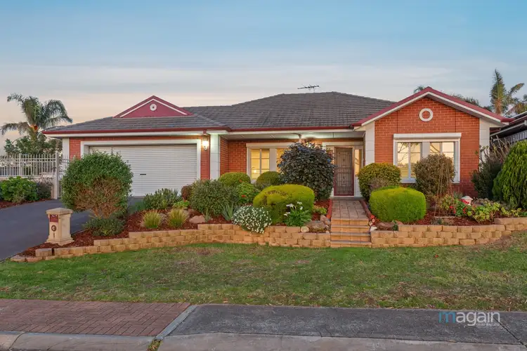 1 Landseer Crescent, Seaford Rise SA 5169