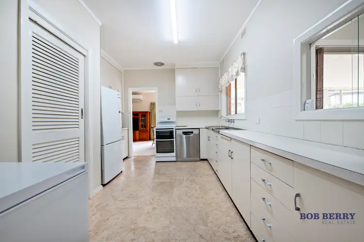 Sixth view of Homely house listing, 4 Rhyana Court, Dubbo NSW 2830