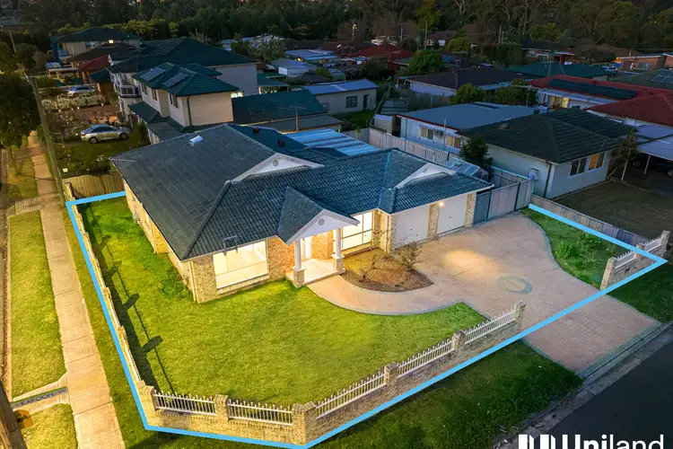 2 Karoon Avenue