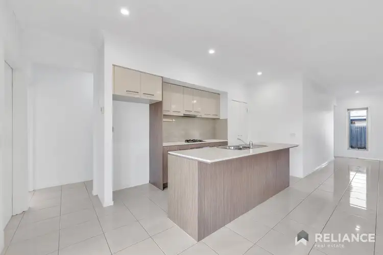 Sixth view of Homely house listing, 2/18 Birdswing Terrace, Melton South VIC 3338